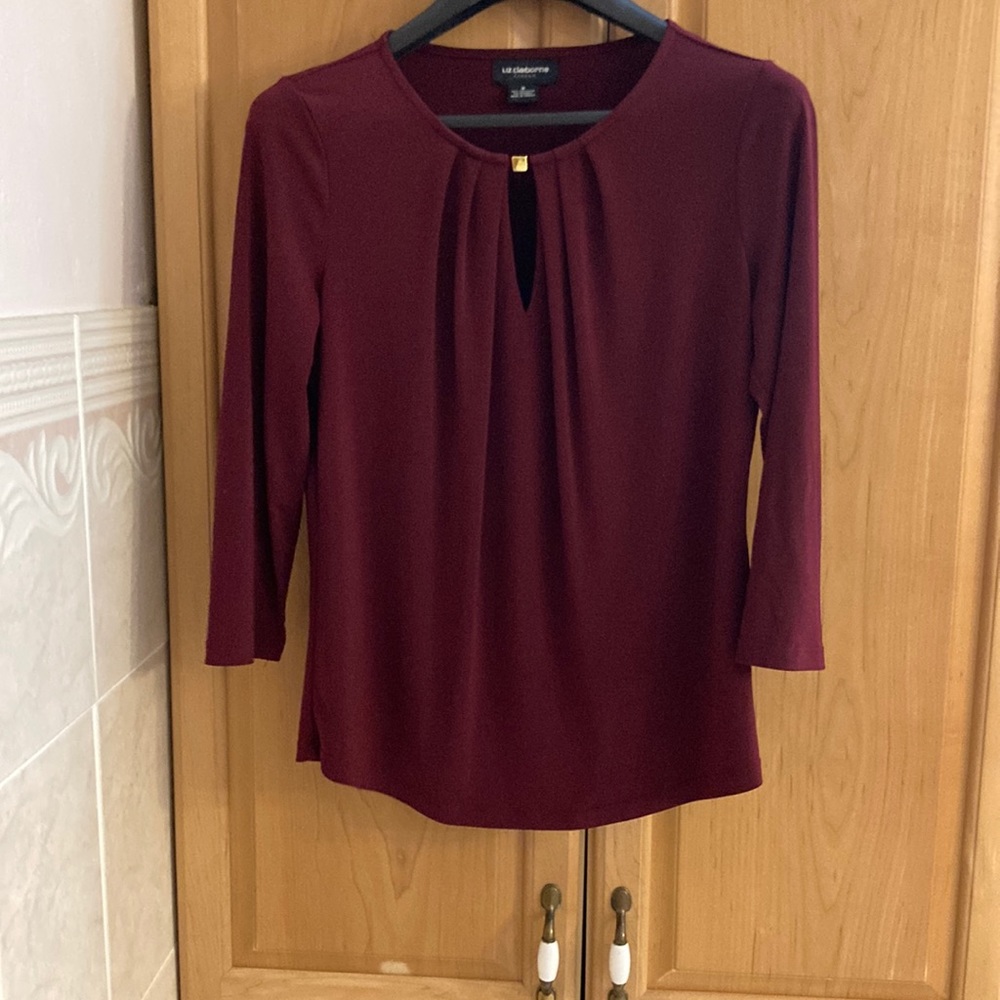 Liz Claiborne maroon top size medium